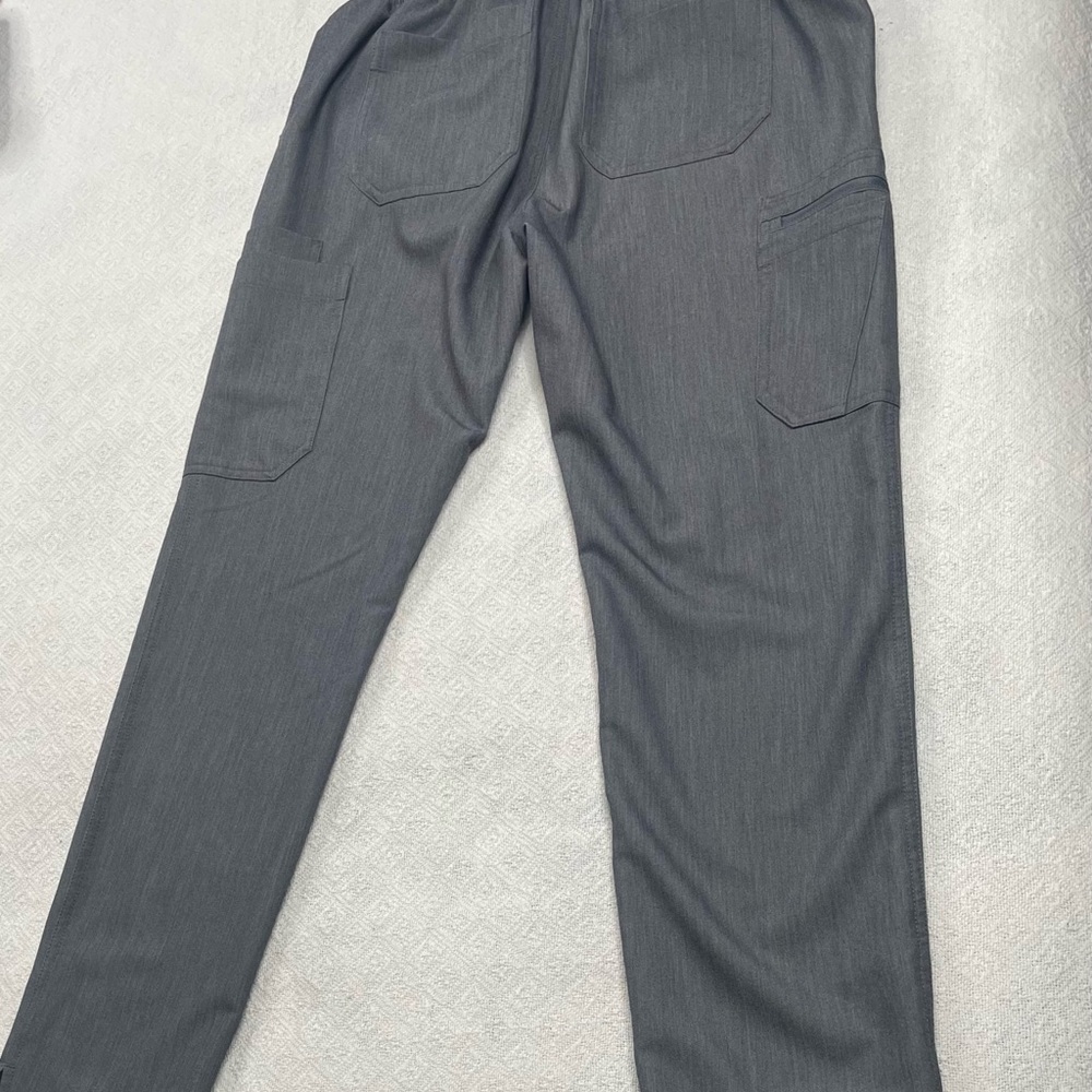 Figs Gray Cargo Pants Teal Drawstring
Size Small ~‎ Healthcare ~Medical Staff - Picture 10 of 12